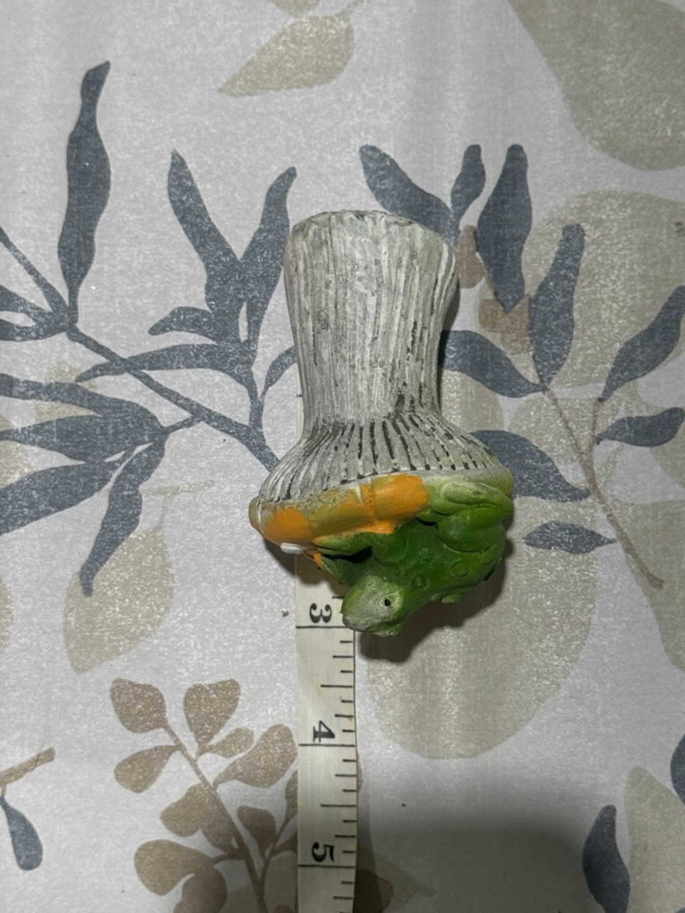 Green Frog on Yellow/Orangish Mushroom Resin Accent Sculpture - Home Accents - Picture 4 of 5